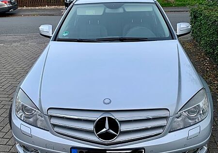 Mercedes-Benz C 320 gebraucht kaufen Mercedes-Benz C 320 CDI 4MATIC T AVANTGARDE Autom. Avantgarde