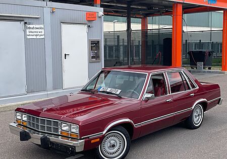 Ford Fairmont Futura