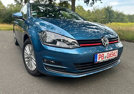 VW Golf Volkswagen VII Lim. Cup BMT 90KW TSI PDC Kamera SHZ