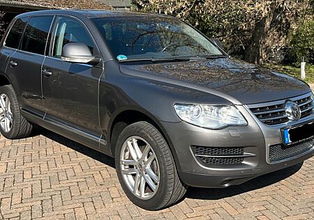 VW Touareg Volkswagen V6
