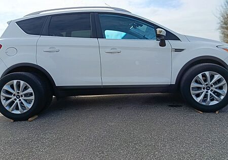Ford Kuga 2,5 4x4 Titanium AHK 04/27