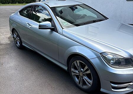 Mercedes-Benz C 250 CDI Sport Coupé Autom. Sport