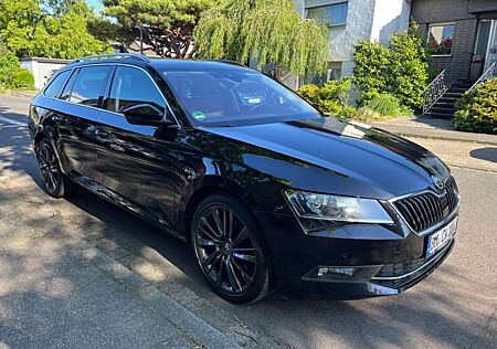 Skoda Superb 2.0 TDI SCR 140kW DSG Premium Edit Co...