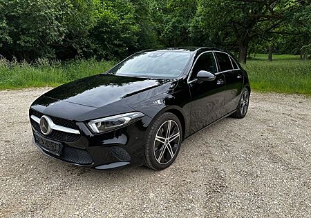 Mercedes-Benz A 220 A220d | Multibeam LED | StandHZ | Ambient
