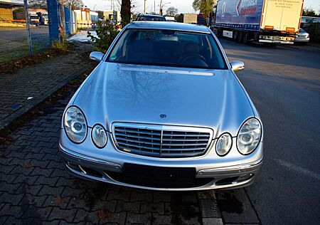 Mercedes-Benz E 200 KOMPRESSOR ELEGANCE