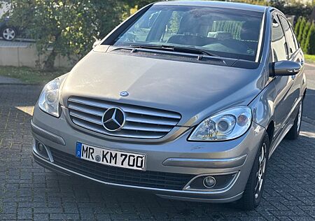 Mercedes-Benz B 170