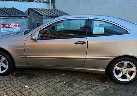 Mercedes-Benz CLC 200