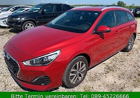 Hyundai i30 cw Trend*NAVI*KAMERA*LHZ*SHZ*PDC*