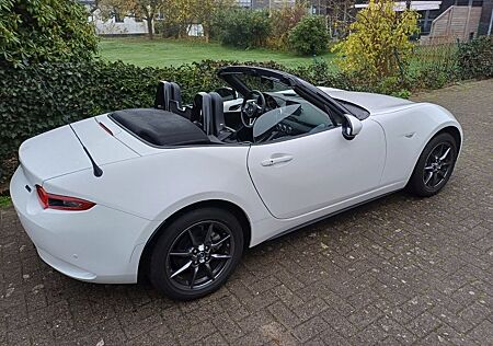 Mazda MX-5 1.5 SKYACTIV-G 132 Sports-Line Sports-Line