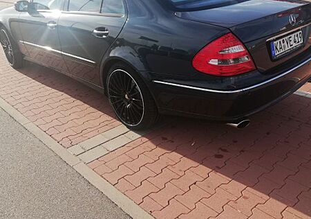 Mercedes-Benz E 280 4MATIC AVANTGARDE Avantgarde