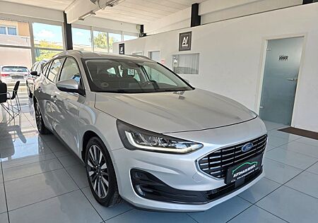 Ford Focus Turnier Titanium"Navi"LED"Kamera"AHK"