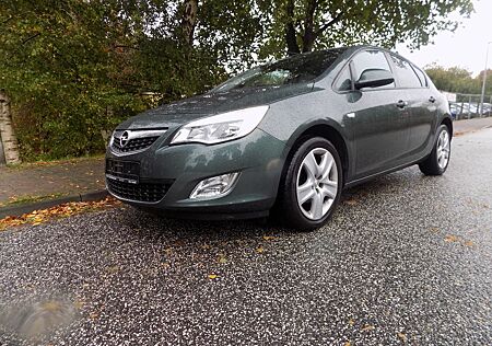 Opel Astra J Lim. 5-trg. Design Edition HU NEU