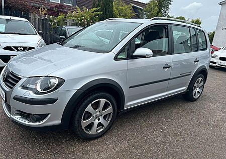 VW Touran Volkswagen CrossTouran