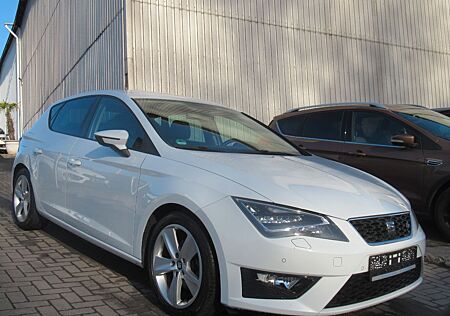 Seat Leon FR-NAVI-LED-SHZ-ALCANTARA-PDC-LEDER-17"ALU