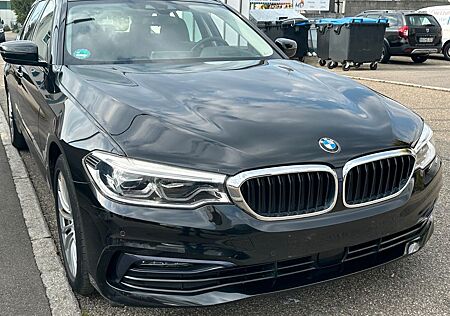 BMW 530d Touring Sportline Pano HUD ACC Memory