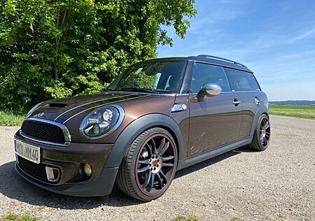 Mini Cooper SD Clubman JCW Ausstattung