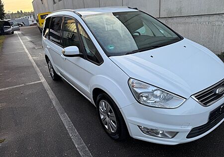 Ford Galaxy 2,0 TDCi 103kW DPF Ambiente Ambiente