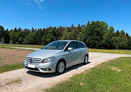 Mercedes-Benz B 180 CDI BlueEFFICIENCY , Leder, Automatik,