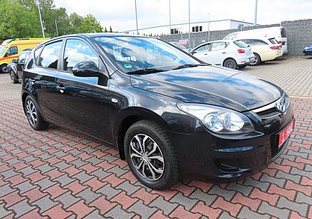 Hyundai i30 blue 1.4 Classic Klima
