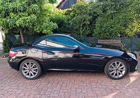 Mercedes-Benz SLK 200 BlueEFFICIENCY -Airscarf