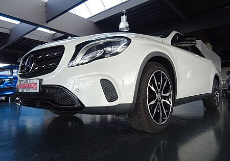 Mercedes-Benz GLA 200 Urban/ Navi/ LED/ PDC/ Leder/ Night/Pano
