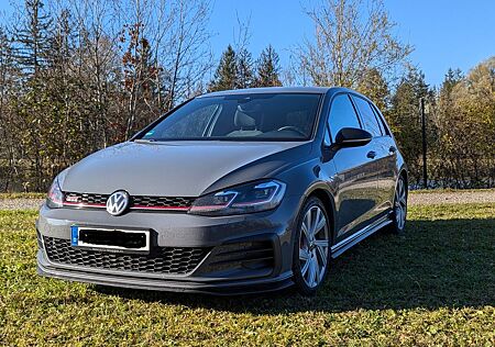 VW Golf Volkswagen 2.0 TSI 213kW OPF DSG GTI TCR GTI TCR
