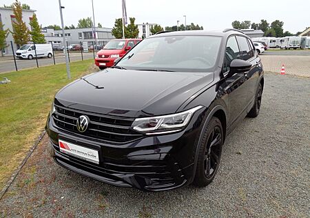 VW Tiguan Allspace Volkswagen R-Line 4Motion AT AHK Pano