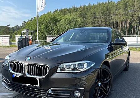 BMW 525d xDrive A Luxury Line Luxury Line