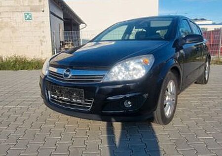 Opel Astra 1.4 TÜV NEU
