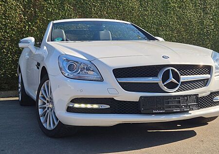 Mercedes-Benz SLK 200 Aut.RoadsterGLASDACH/NAVI/LEDER/AIRSCARF
