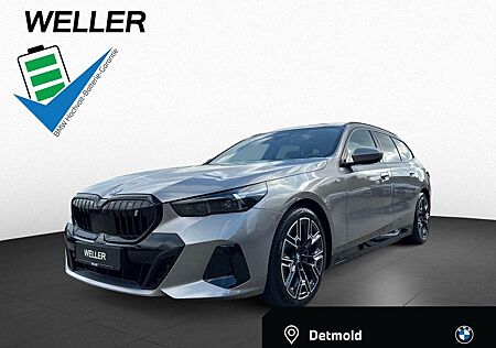 BMW i5 eDrive40 M Sport Pro HUD B/W DAB ACC AHK Pano
