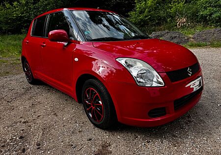 Suzuki Swift 1,3 Club mit standheizung TÜV 2027