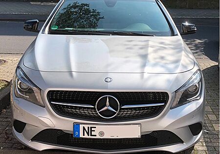 Mercedes-Benz CLA 180 Shooting Brake 7G-DCT Urb