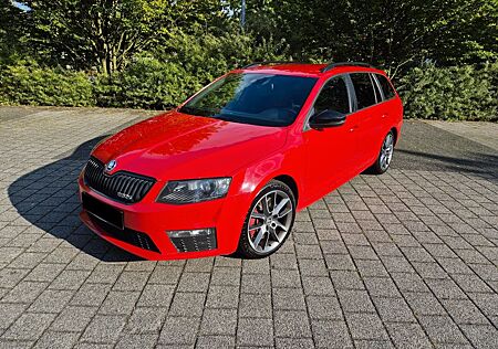 Skoda Octavia 2.0 TDI DSG RS Combi RS