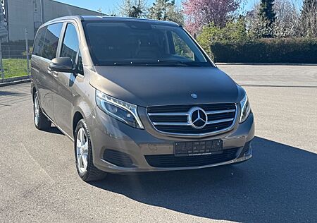 Mercedes-Benz V 220 Lang Avantgarde *LED*7Sitzer*Leder*2Sch.Tü