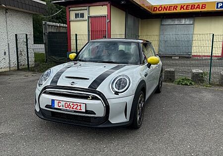 Mini Cooper SE Classic Trim Sport + Panorama Dach