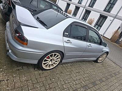 Mitsubishi RHD Evolution 8 TÜV neu - Ralliart Teile