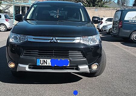 Mitsubishi Outlander 2.0 MIVEC Invite ClearTec 4WD CVT