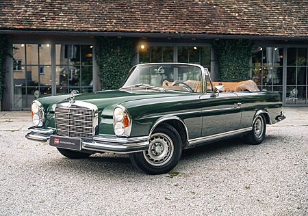 Mercedes-Benz 280 SE 3.5 Cabriolet, 3. Hand, DE, Moosgrün