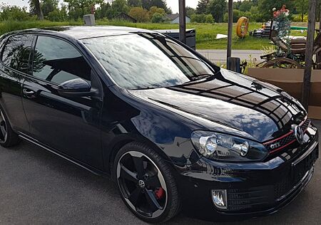 VW Golf Volkswagen 2.0 TSI GTI GTI