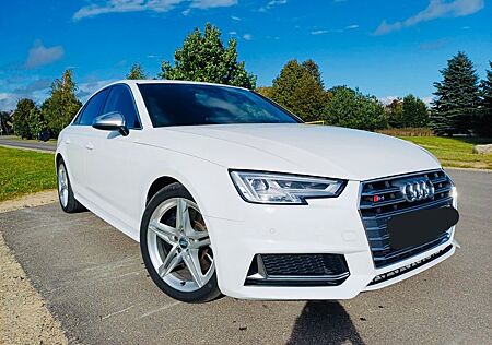 Audi S4 3.0 TFSI tiptronic quattro -