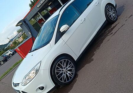 Ford Focus 1,0 EcoBoost 74kW Turnier -