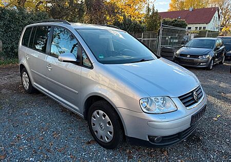 VW Touran Volkswagen 2.0 TDI Zahnriehmen Neu Klima Sitzheizung