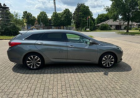 Hyundai i40 2.0 GDI*Alu*Ahk*Navi*Kamera*Shz*El.sitz*