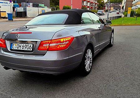 Mercedes-Benz E 200 Cabriolet CGI BlueEFF. AVANTGARD...