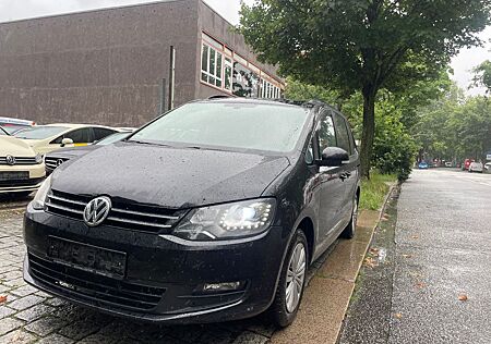 VW Sharan Volkswagen 2.0 DSG 7Set Navi CAM PDC LED XENON