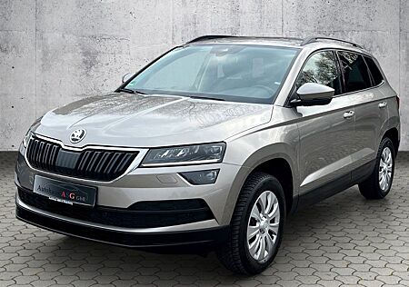 Skoda Karoq Style*LED Scheinwerfer*Navi*Keyles*CarPlay