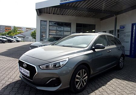 Hyundai i30 cw YES! *ACA,Navi,Kamera,Sitze+Lenkrad beh.*