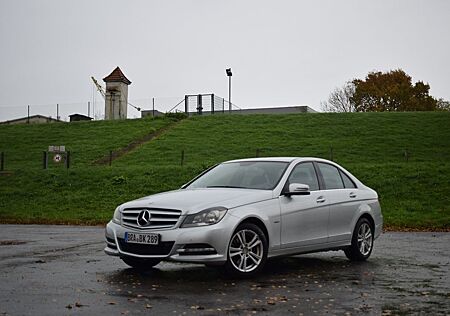 Mercedes-Benz C 180 - Limousine