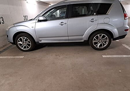 Citroën C-Crosser 2.4/Mitsubishi Outlander 7 Sitze